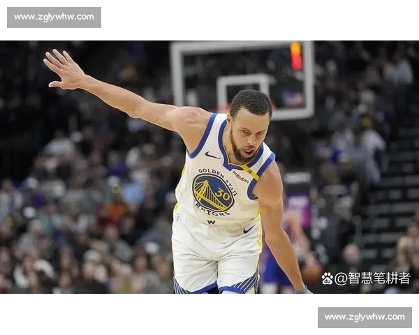 西决 G3 火箭 41 分溃败：哈登保罗哑火 + 19 失误 库里三节轰 35 分创纪录